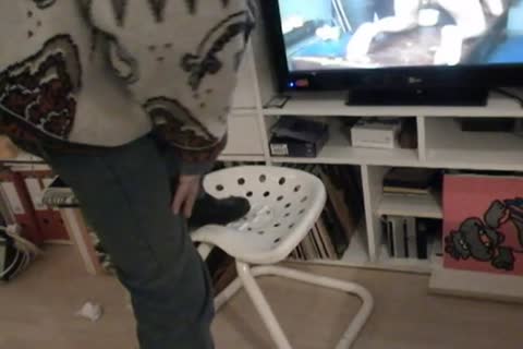 nlboots - changing clothes meanduring the time that jerking off and cumming...
