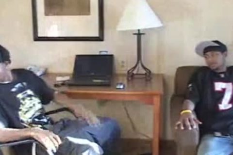 thug cop wants some thug booty