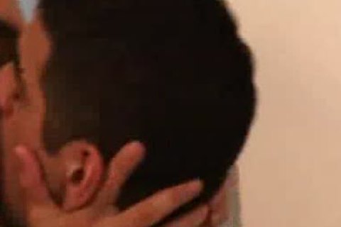 Pedro bangs Juan