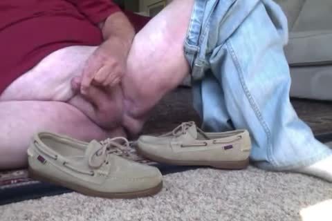 Here I'm Wearing My recent Beige Suede Sebago Docker Boat Shoes.  They truly Feel Great On My Feet And Make My cock Tingle Just Wearing 'em.  I Hope Your cock Will Do greater amount Then Tingle As you Watch Me Show Off these charming Boats Shoes And 