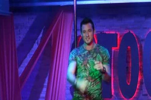 stripper at Gay Male Tube