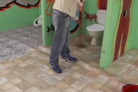 toilet Cruising Gloryhole