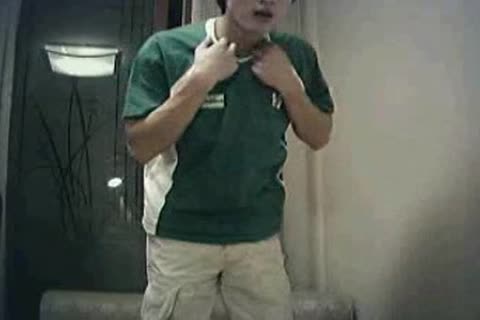 Korean lad Masturbates