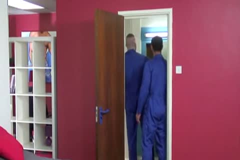 Deux Plombiers Virils