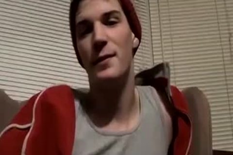 Benz likes sucking Toes And Masturbating