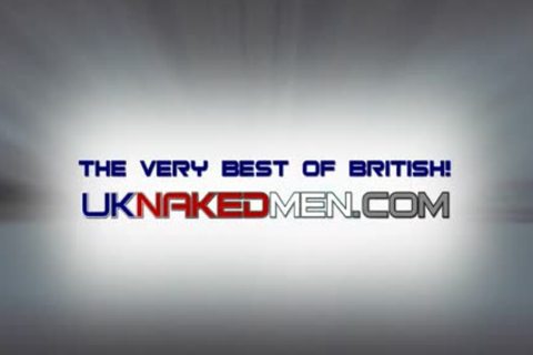 Brunette masturbating porn