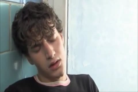 Sucking dick in bath