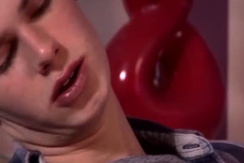 Hung twink Drake Law Getting team-nailed Hard By McKensie Cross