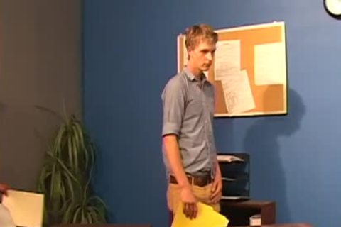 Smokin slutty men - Scene 3