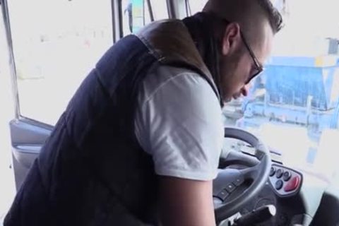 Hitchhiker bonks Truck Driver