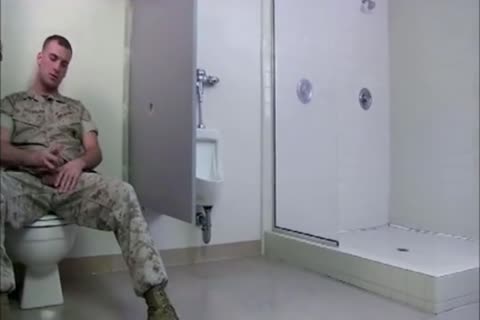 Army guys Glory gap three-some