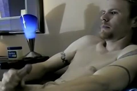 Bi hottie Hollywood Squirts A biggest Load