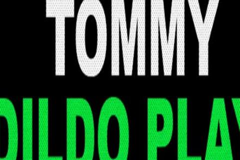 Tommy's sex dildo Solo