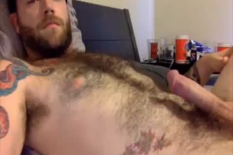 This hirsute Dilf likes To jerk off Off On cam