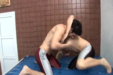 CockyBoys - JOEY & BRAD WRESTLE 11.20.08.wmv