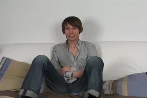 Emoboy Submits To Skinhead lad
