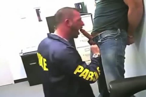 Cops poke kinky Suspects