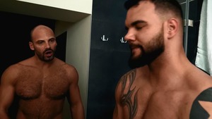 Bromo train pound - Rudy Valentino large penis Hook up