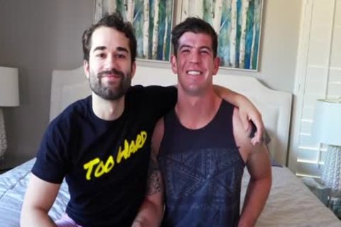 Incredible CHEMISTRY betwixt str8 & homo guys!