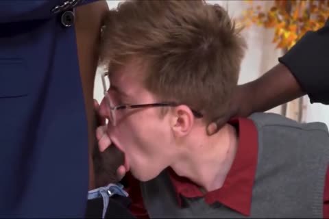 Young gay digs nailing in HD