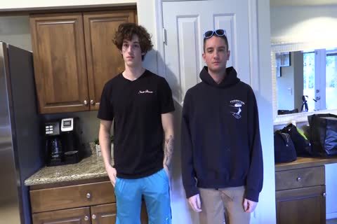 Midwest College Frat dick bonks homosexual guy