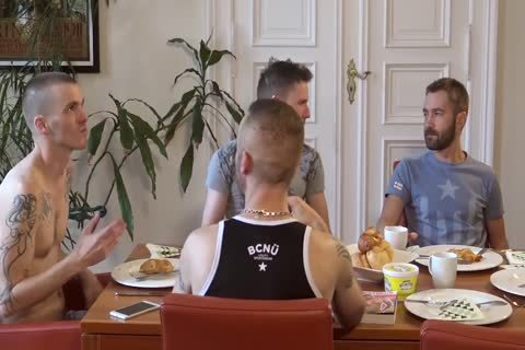 Tex Works Alberto. pretty Tatted DADDIES