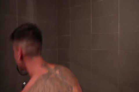 Shower hammering