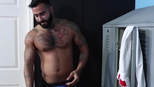 MenOver30: Rikk York is really hairy gay