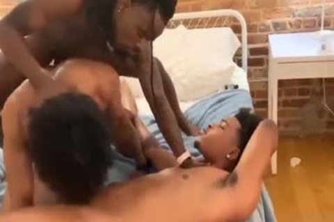 Fame-ous 3some