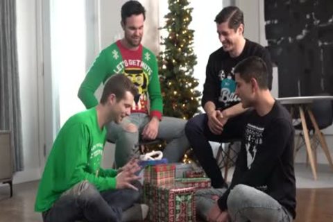 It´s Christmas , boyz - ?