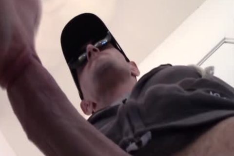 Closeted large 10-Pounder