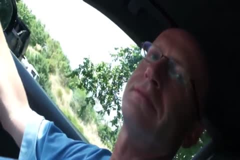 Hitchhicker sucks And bonks Daddy On The Roadside