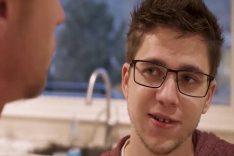 Geeky Swinger Will Braun Bottoms For friend's bf (Part 2)