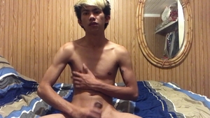 EuroBoyXXX.com: Xander squirt