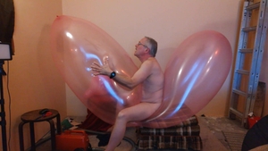 Balloonbanger 83) Ride Hump Pop big Blimp Balloon!