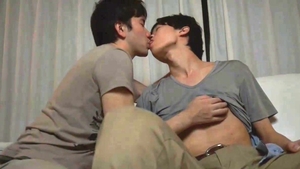 GayAsianNetwork - Hot model first time cumshot on web-cam