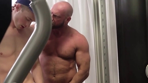 TwinkTop: College dude Coach Knox loves big dick Cole Blue