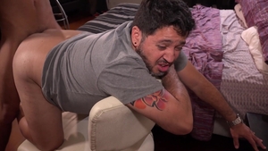 Bareback Me Daddy - Young Tommy have big dick