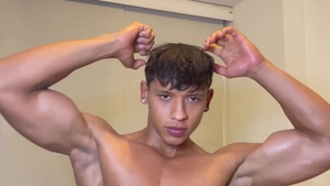 EastBoys.com - Muscle super cute latino amateur massage