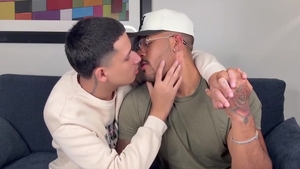 str8-Curious Edgar Makes Him gulp All His Nut - D-Lo