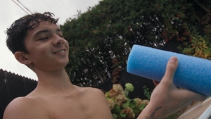 Men: Shae's Big Dick Rides High in Water