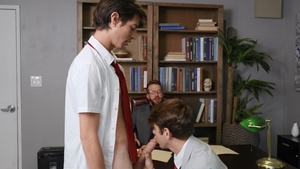 Men: Thicke Takes a Load in the Dean's Docket