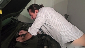 AmateurGayPOV: Wrenching with Benefits
