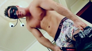 maskurbate: Witness The Arrival Of Hunky Austin