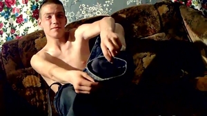 teensandtwinks: The Joys of Masturbating for Blond Dudes