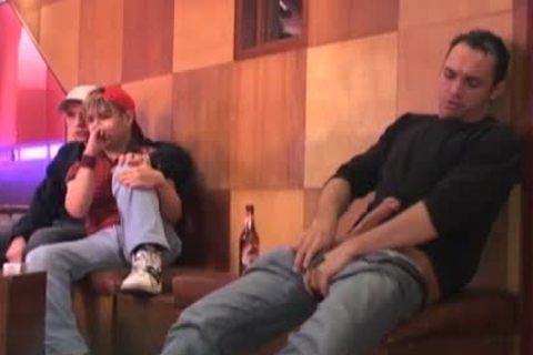 twinks nudeback fuck in bar whowdyle people watch